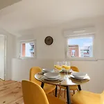 Appartement Lumineux, Moderne Et Entierement Equipe
